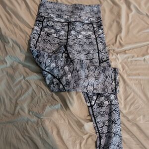 Snakeskin Print High-Waisted Leggings